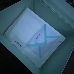 Anything real is fine just trying to make quick cash , and i am mobile